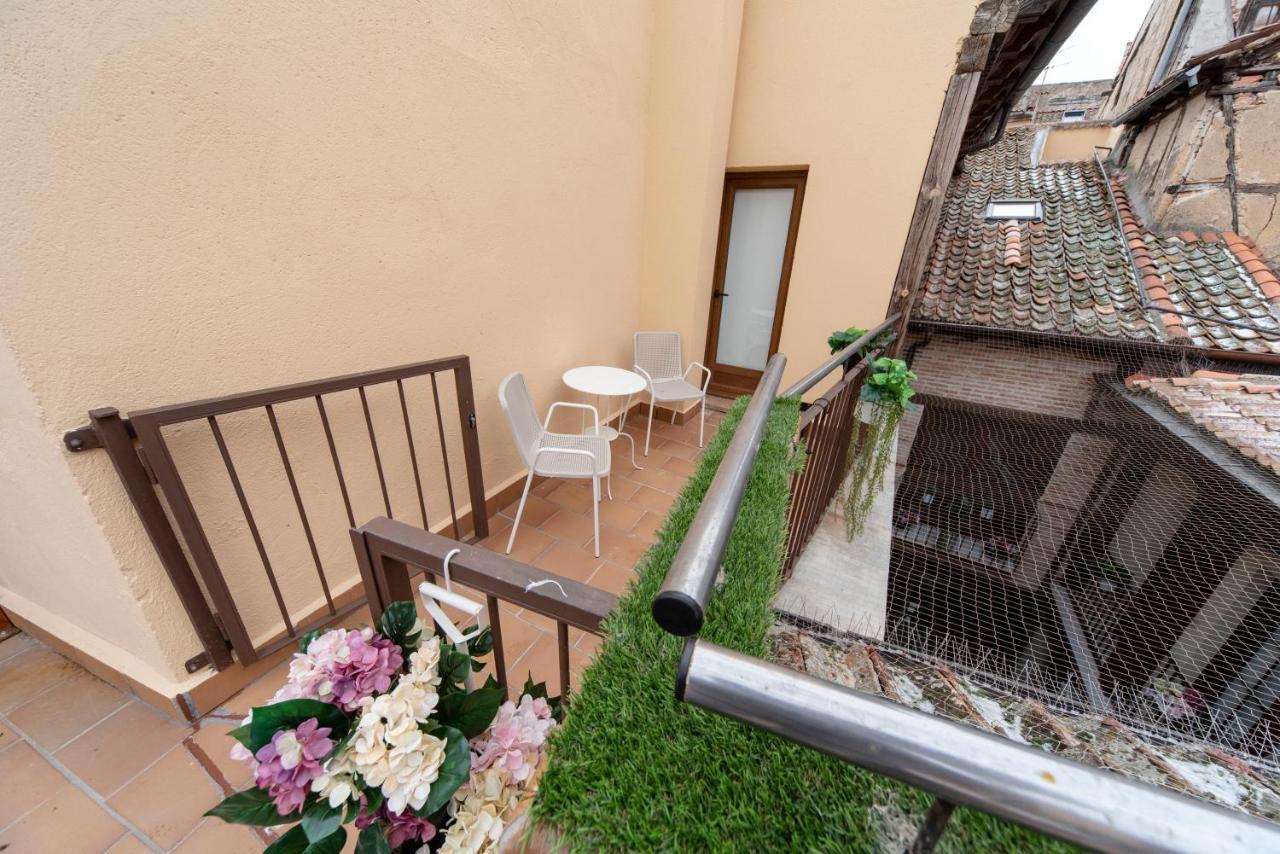 Vizcainos Home Away Segovia Exterior foto